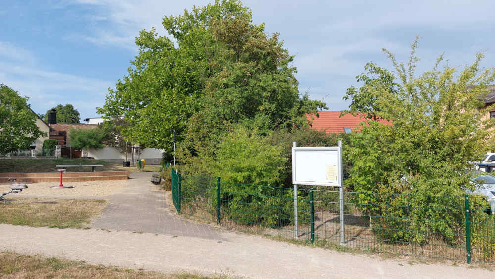 1-220729-Schaukasten (6) 1000 35%