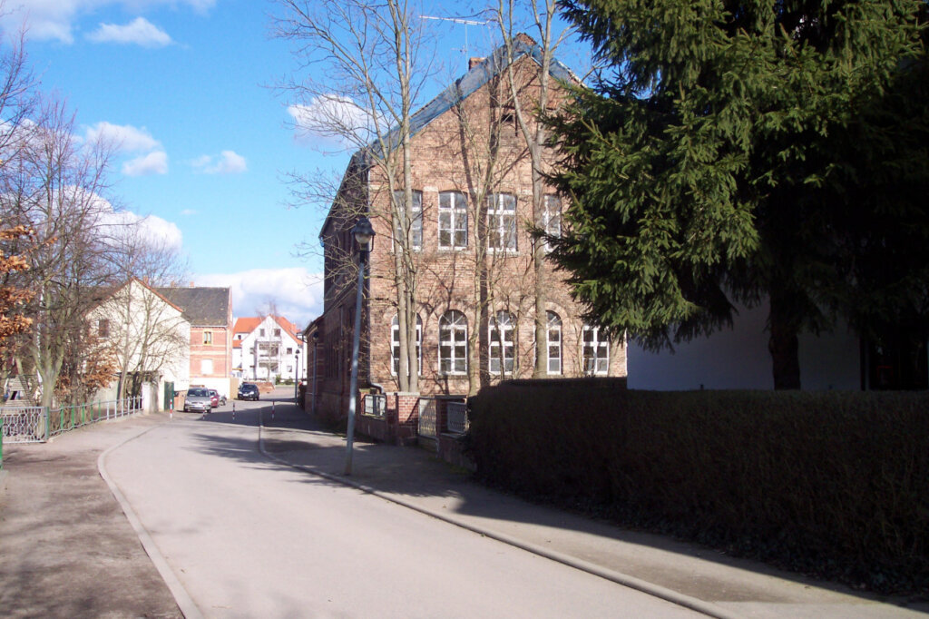Alte Schule0802-01-v